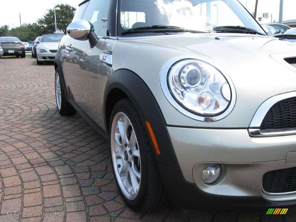 2009 Cooper S Hardtop - Sparkling Silver Metallic / Black/Grey photo #14