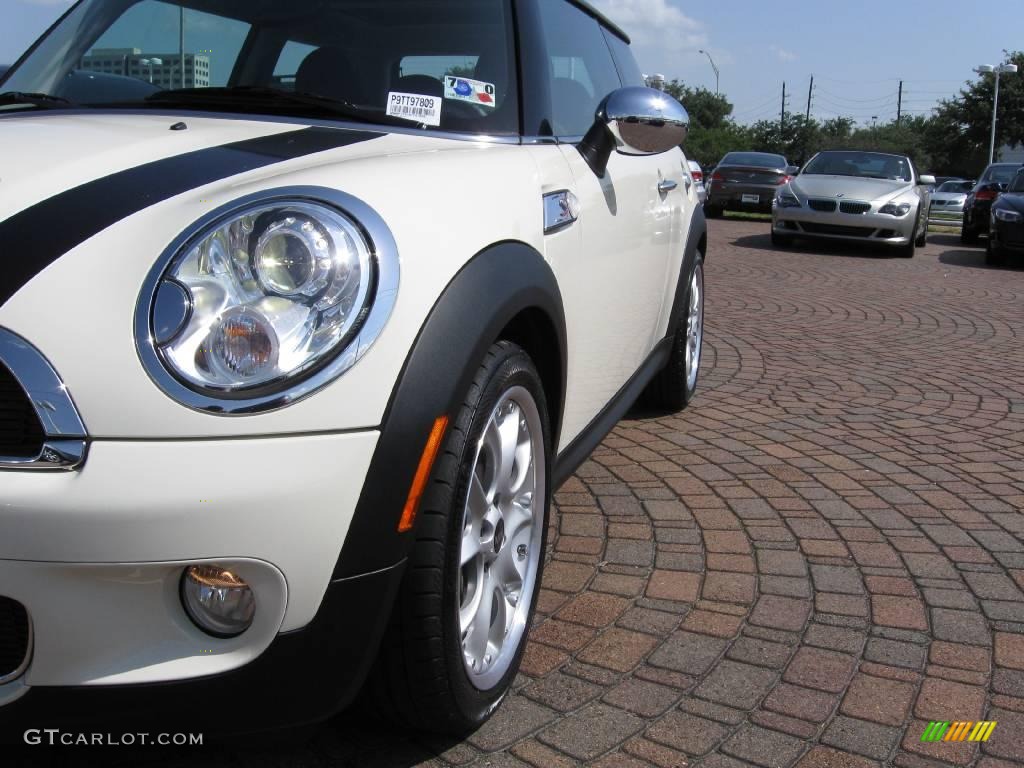 2009 Cooper S Hardtop - Pepper White / Punch Carbon Black Leather photo #5
