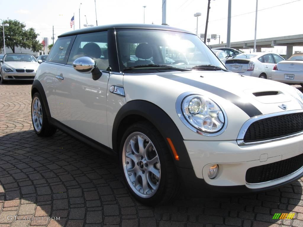 2009 Cooper S Hardtop - Pepper White / Punch Carbon Black Leather photo #13