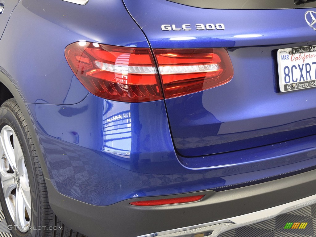 2018 GLC 300 4Matic - Brilliant Blue Metallic / Silk Beige/Espresso Brown photo #41