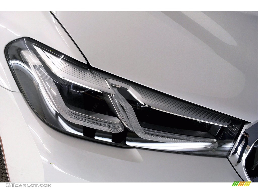2021 5 Series 530i Sedan - Alpine White / Cognac photo #14