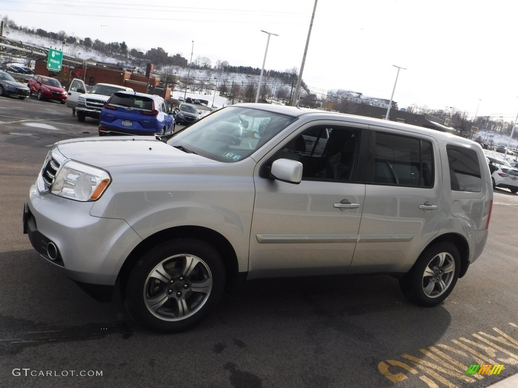 Alabaster Silver Metallic 2015 Honda Pilot SE 4WD Exterior Photo #140383426