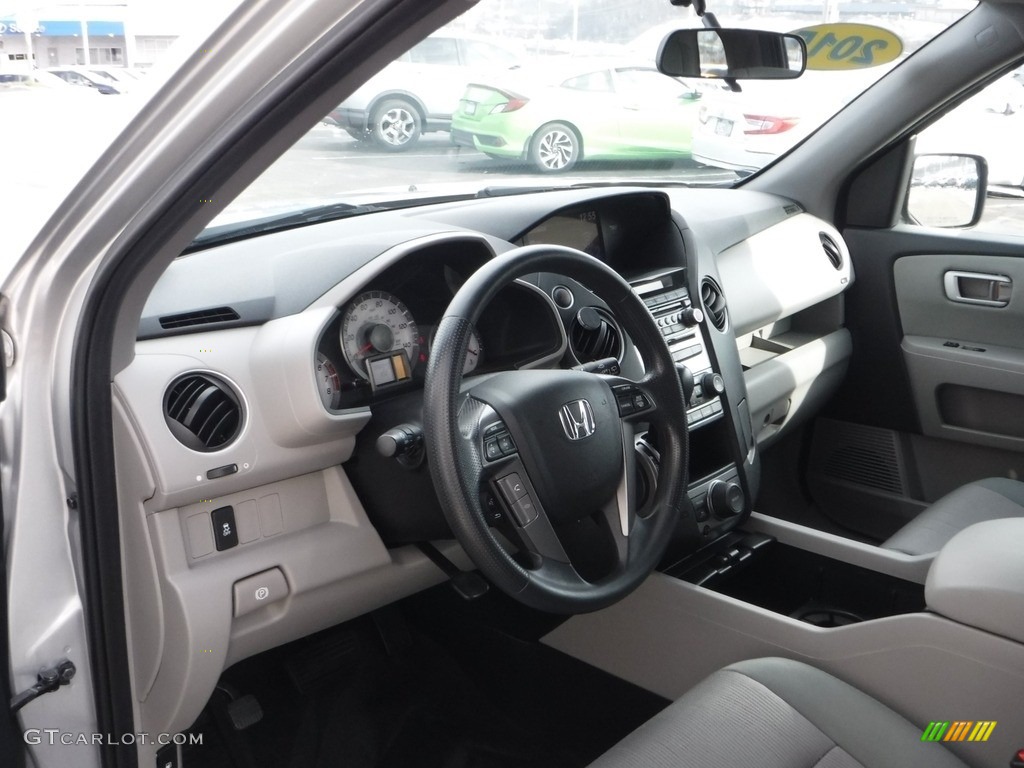 2015 Honda Pilot SE 4WD Gray Dashboard Photo #140383585