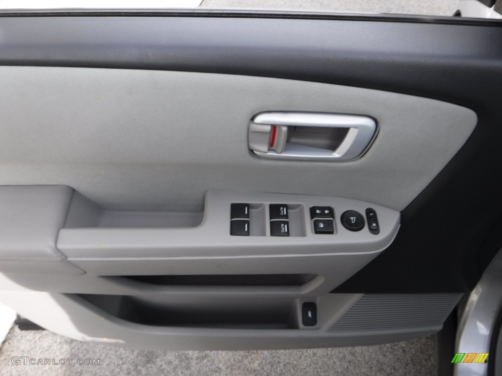 2015 Honda Pilot SE 4WD Gray Door Panel Photo #140383606