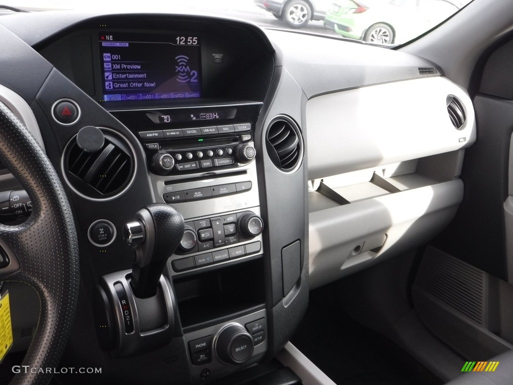 2015 Pilot SE 4WD - Alabaster Silver Metallic / Gray photo #16