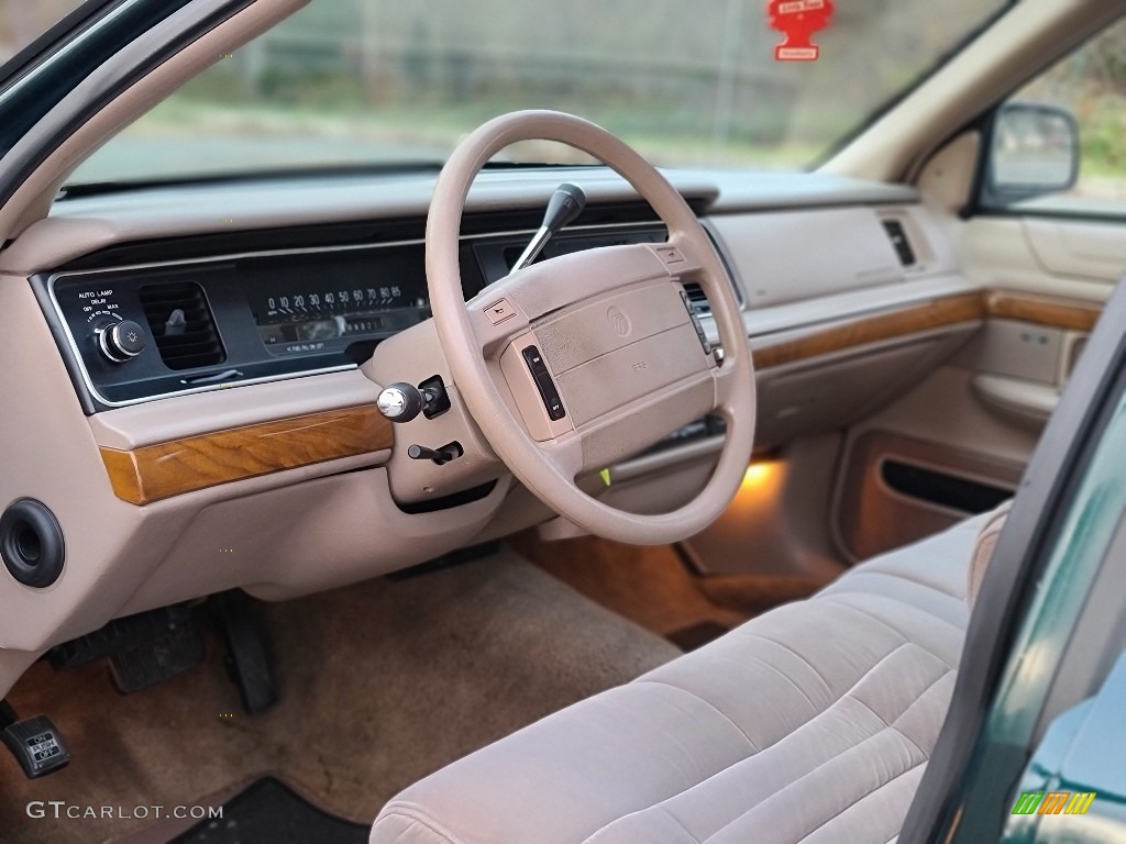 1993 Mercury Grand Marquis GS Front Seat Photo #140386096