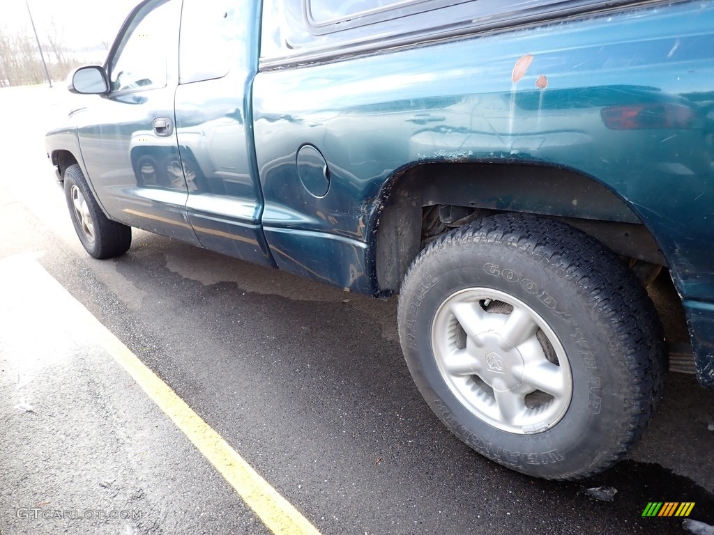 1997 Dakota Extended Cab 4x4 - Emerald Green Metallic / Mist Gray photo #8