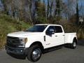 Front 3/4 View of 2019 F350 Super Duty Lariat Crew Cab 4x4