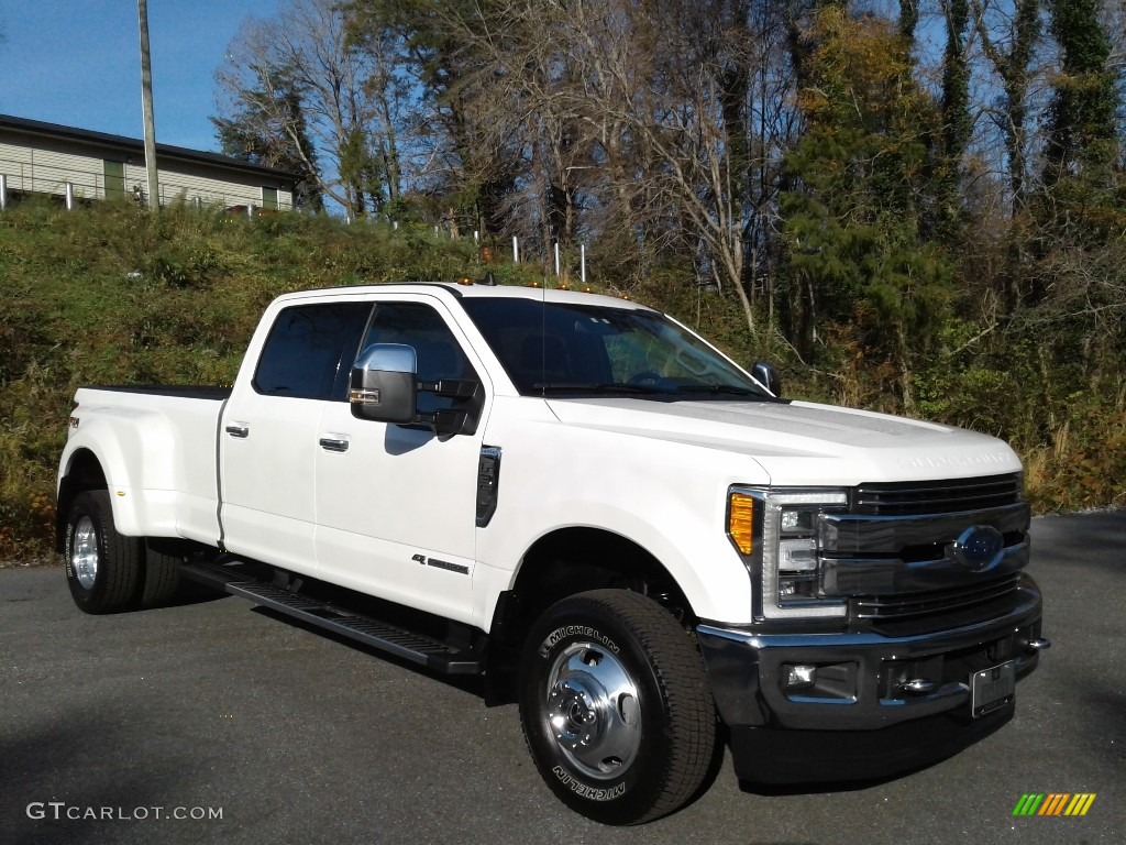 White Platinum 2019 Ford F350 Super Duty Lariat Crew Cab 4x4 Exterior Photo #140392378
