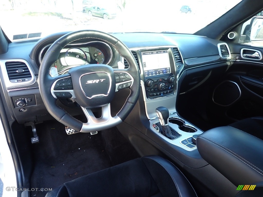 2018 Jeep Grand Cherokee SRT 4x4 Black Dashboard Photo #140394622
