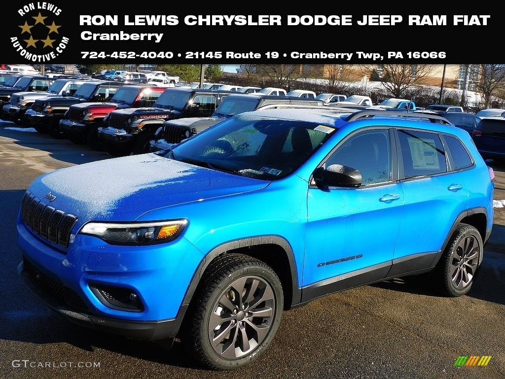 2021 Cherokee Latitude Lux 4x4 - Hydro Blue Pearl / Black photo #1