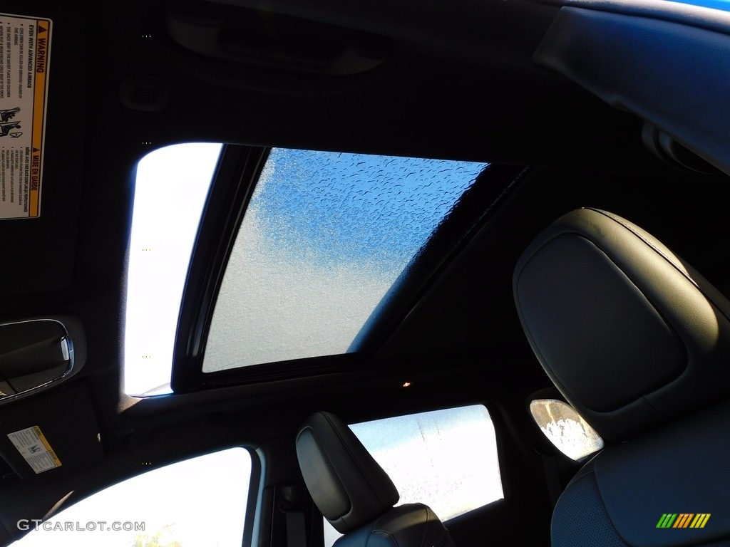 2021 Cherokee Latitude Lux 4x4 - Hydro Blue Pearl / Black photo #15