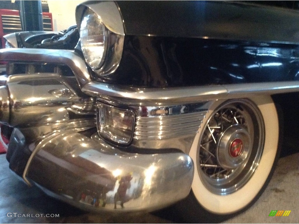 1953 Cadillac Fleetwood Series 60 Special Sedan Wheel Photos