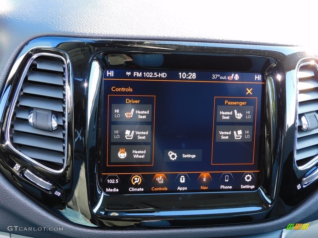 2021 Jeep Compass Limited 4x4 Controls Photo #140399614