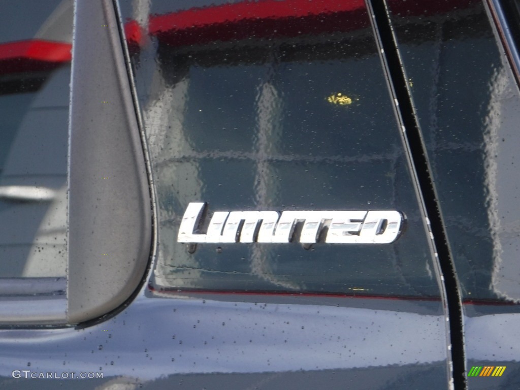2014 Toyota Sequoia Limited 4x4 Marks and Logos Photo #140400112