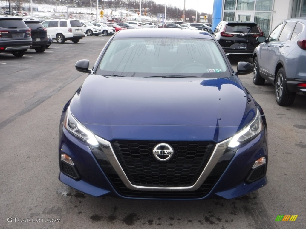 2019 Altima SR - Deep Blue Pearl / Charcoal photo #4