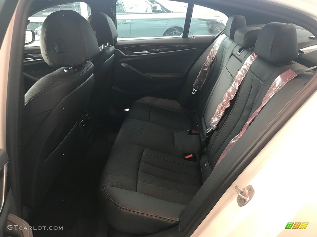 2021 5 Series 530i xDrive Sedan - Alpine White / Black photo #4