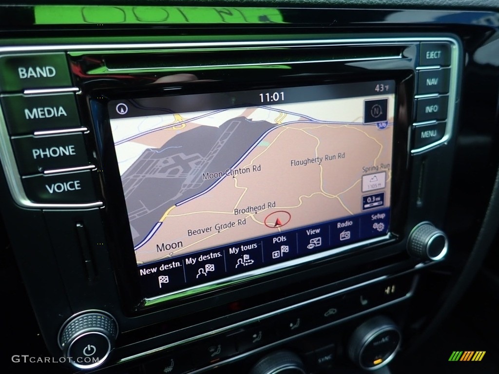 2016 Volkswagen Jetta GLI SEL Navigation Photos