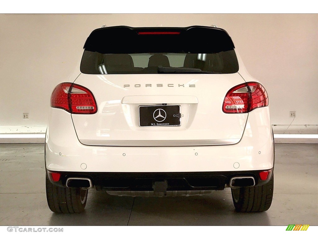 2013 Cayenne  - White / Luxor Beige photo #3