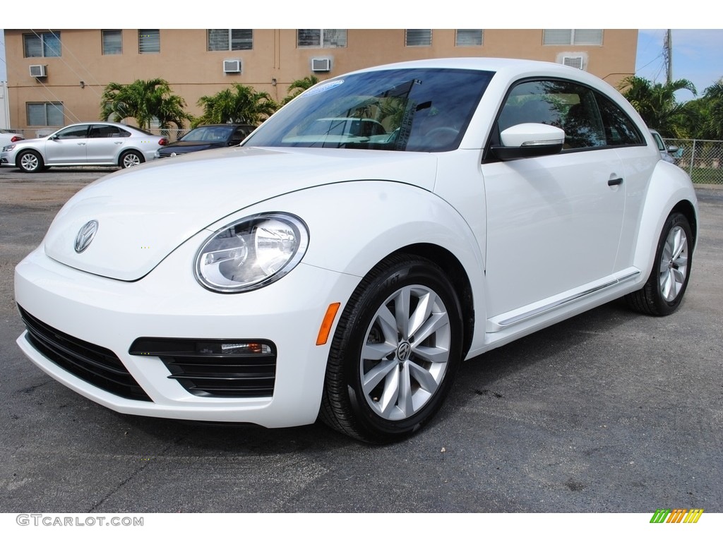 Pure White 2017 Volkswagen Beetle 1.8T Classic Coupe Exterior Photo #140406503