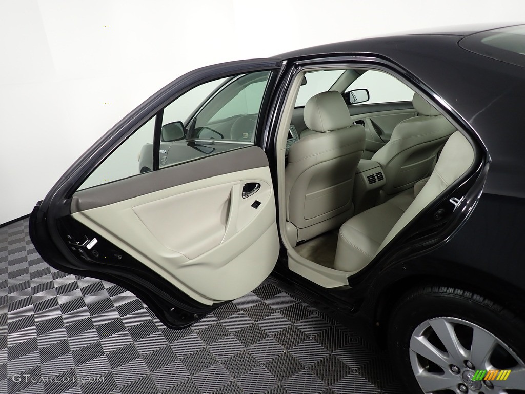 2007 Camry Hybrid - Black / Bisque photo #34