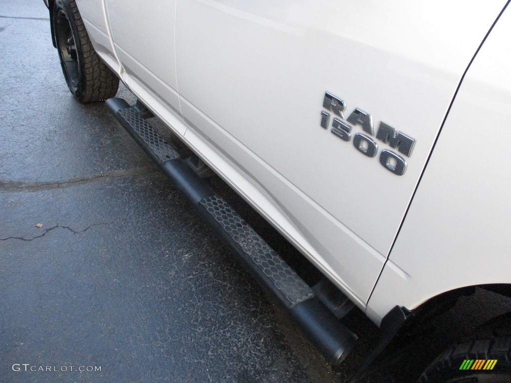 2014 1500 Tradesman Quad Cab - Bright White / Black/Diesel Gray photo #23