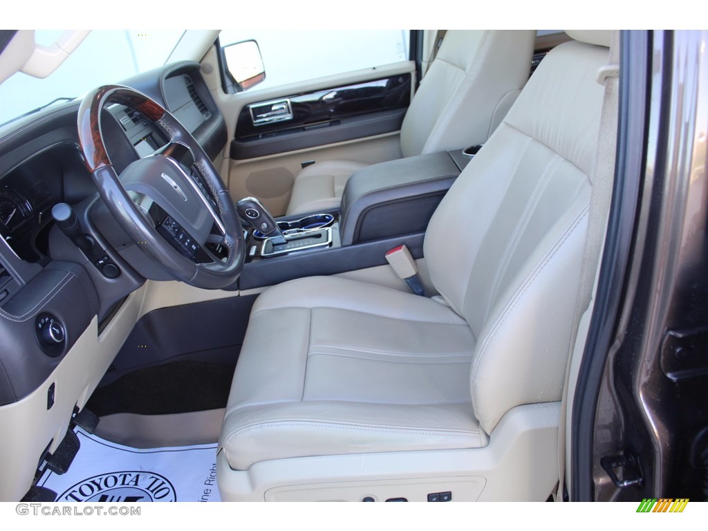 Dune Interior 2016 Lincoln Navigator Reserve Photo #140415347