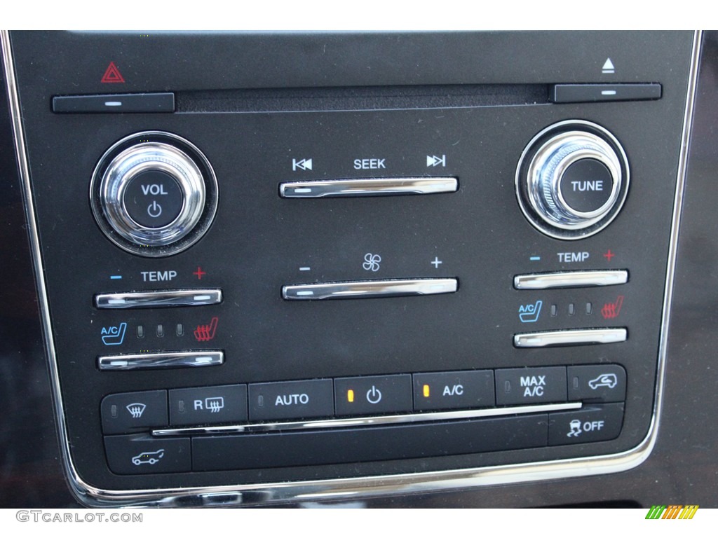 2016 Lincoln Navigator Reserve Controls Photo #140415485
