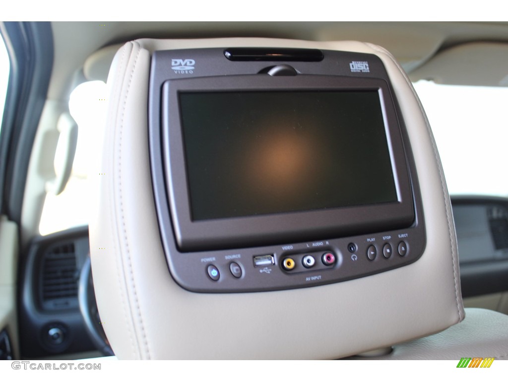 2016 Lincoln Navigator Reserve Entertainment System Photos