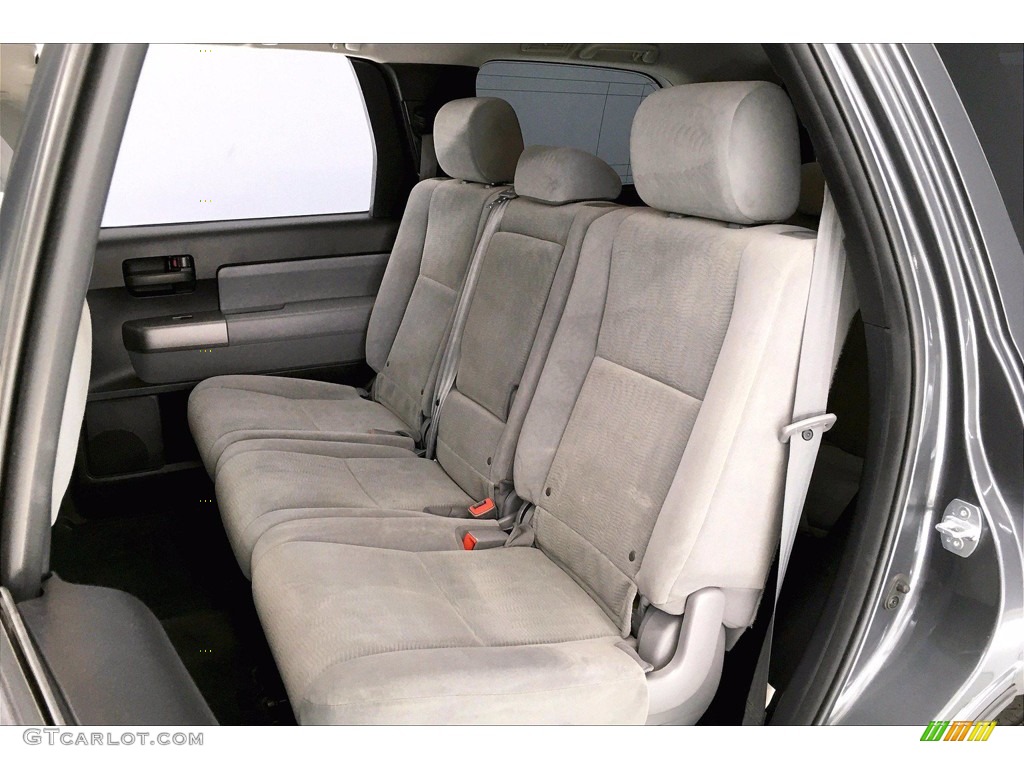 2016 Toyota Sequoia SR5 4x4 Rear Seat Photo #140416751