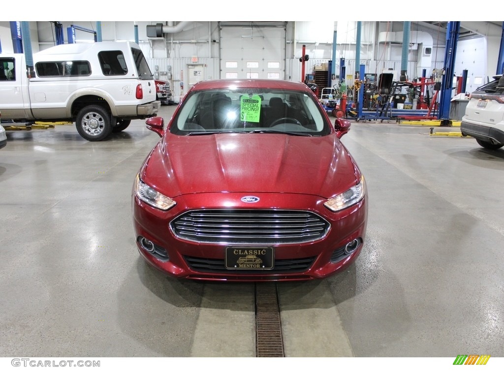 2015 Fusion SE - Ruby Red Metallic / Charcoal Black photo #2