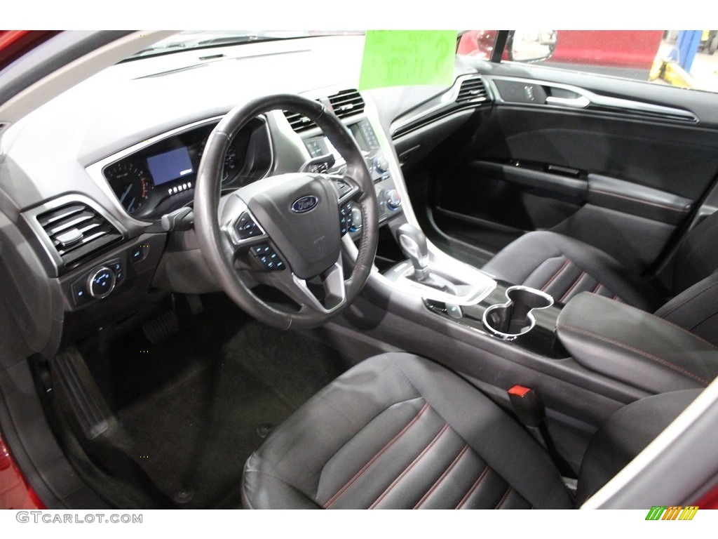 2015 Fusion SE - Ruby Red Metallic / Charcoal Black photo #11