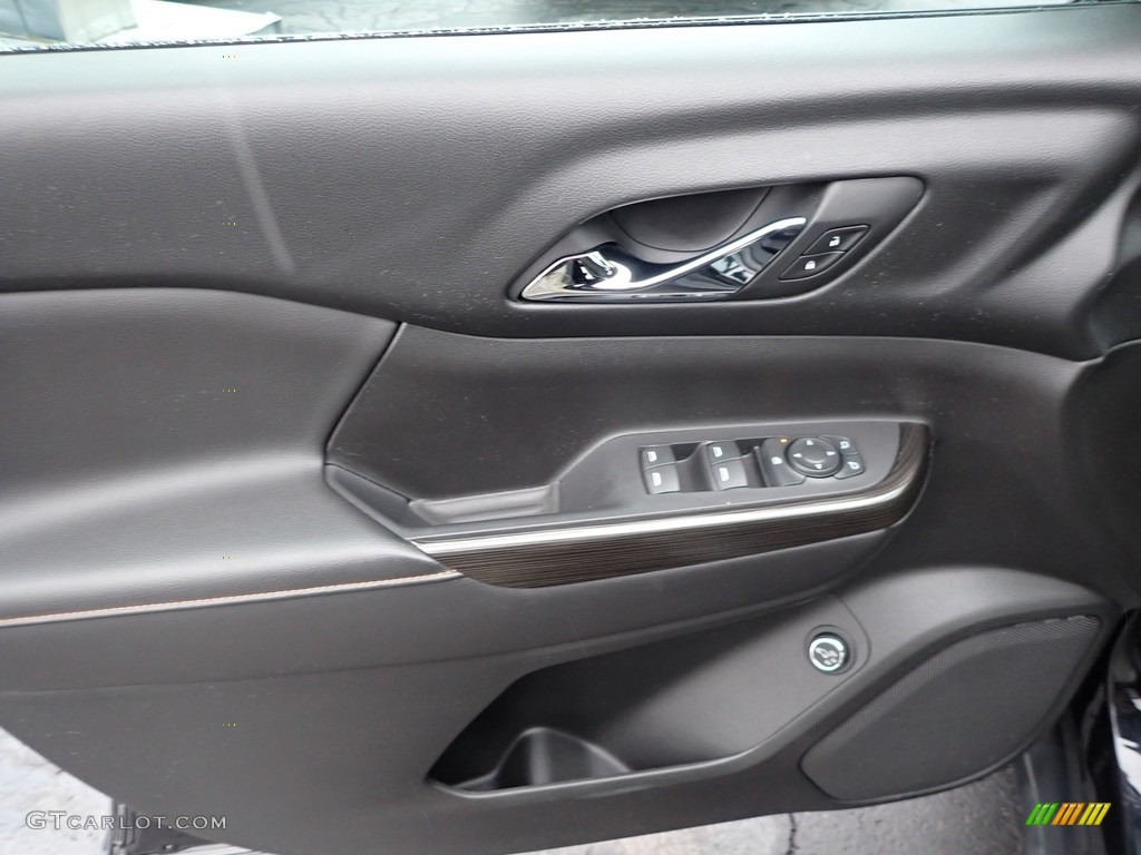 2017 GMC Acadia All Terrain SLE AWD Door Panel Photos