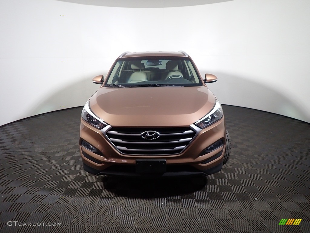 2017 Tucson SE AWD - Mojave Sand / Beige photo #4
