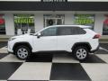 Super White - RAV4 LE Photo No. 1