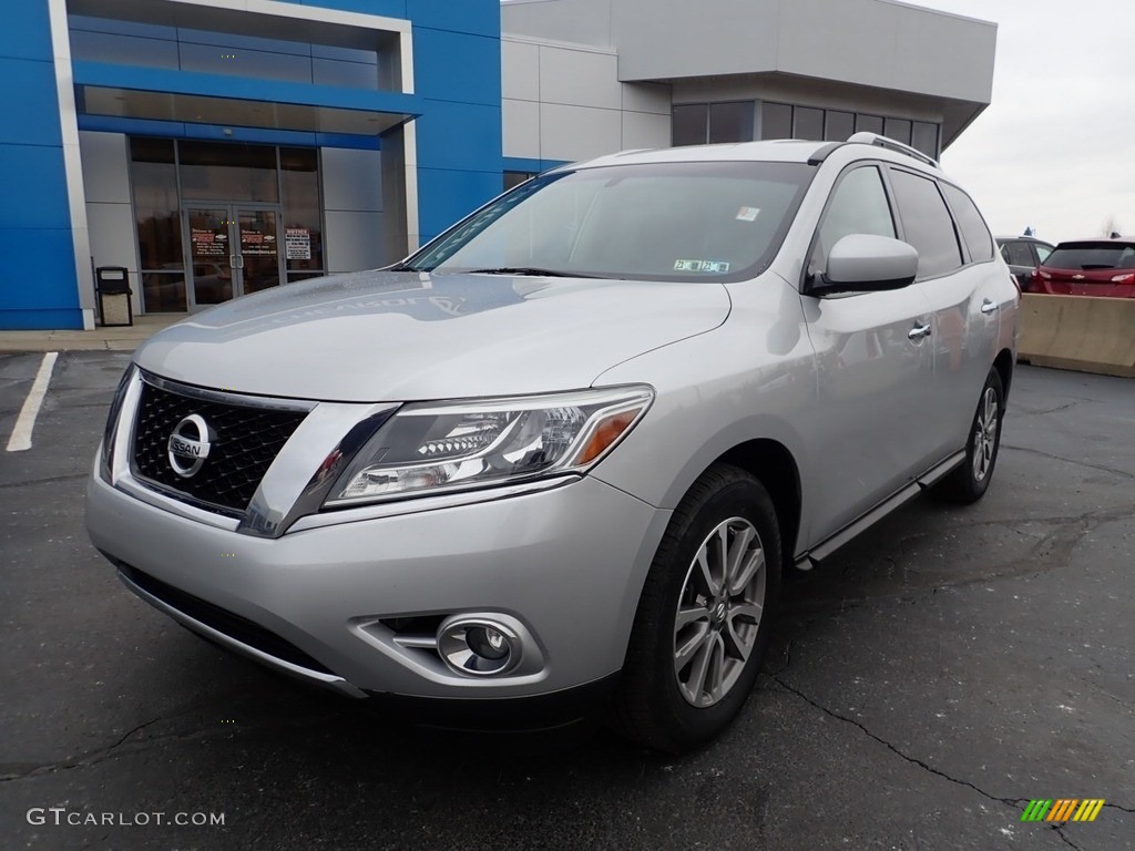 Brilliant Silver 2016 Nissan Pathfinder SV Exterior Photo #140432680