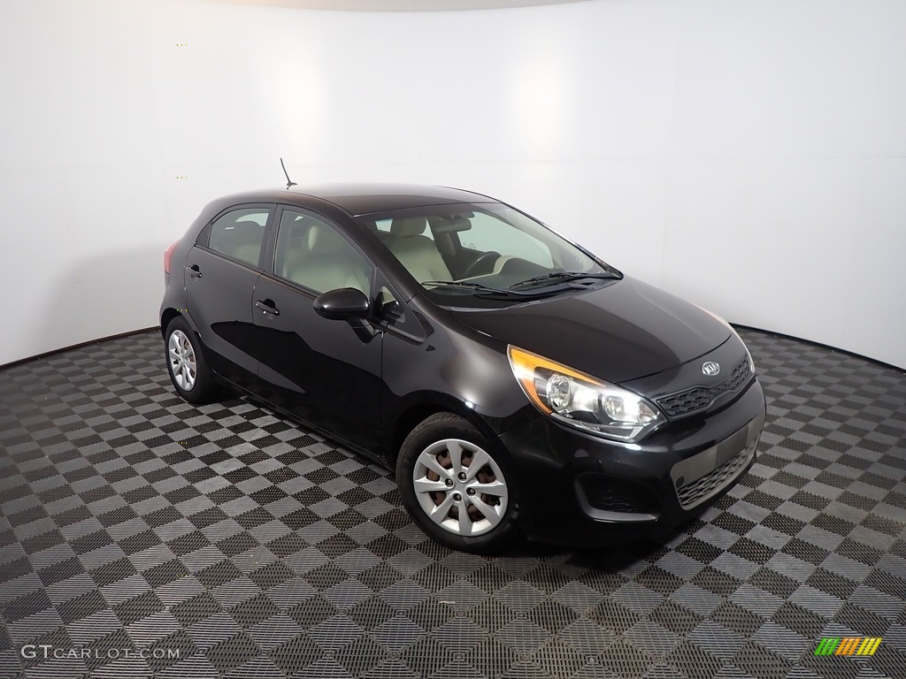 2012 Rio Rio5 LX Hatchback - Midnight Black / Beige photo #2