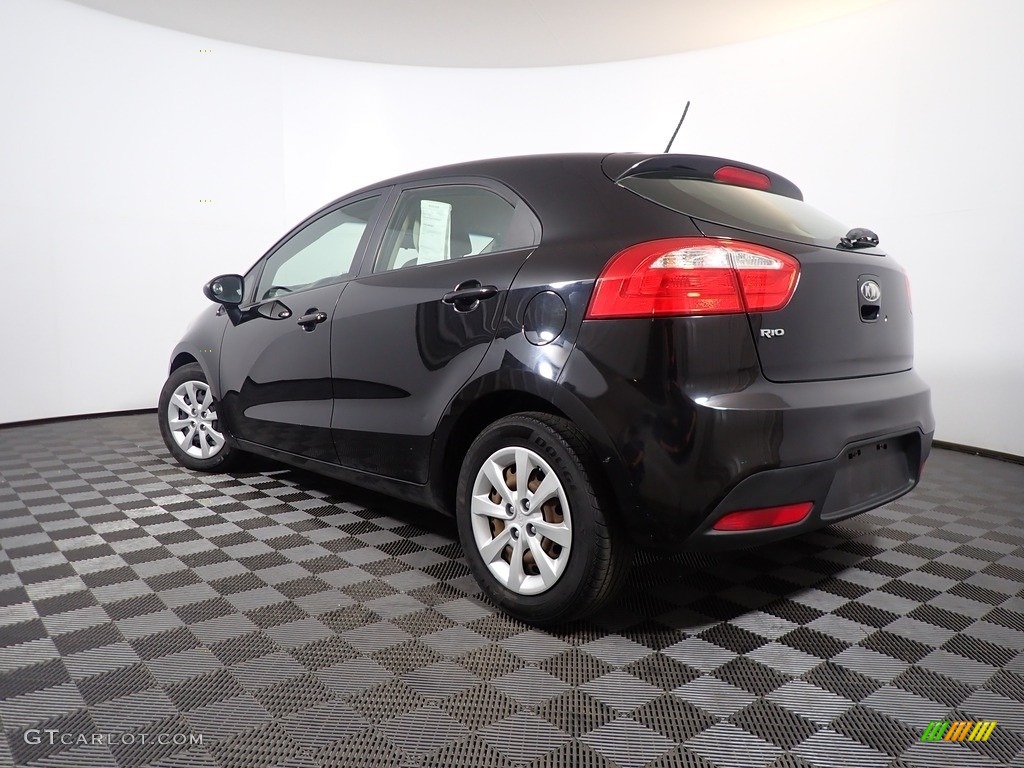 2012 Rio Rio5 LX Hatchback - Midnight Black / Beige photo #11