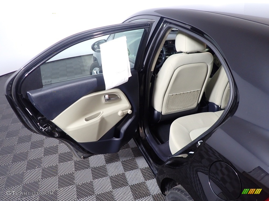 2012 Rio Rio5 LX Hatchback - Midnight Black / Beige photo #33