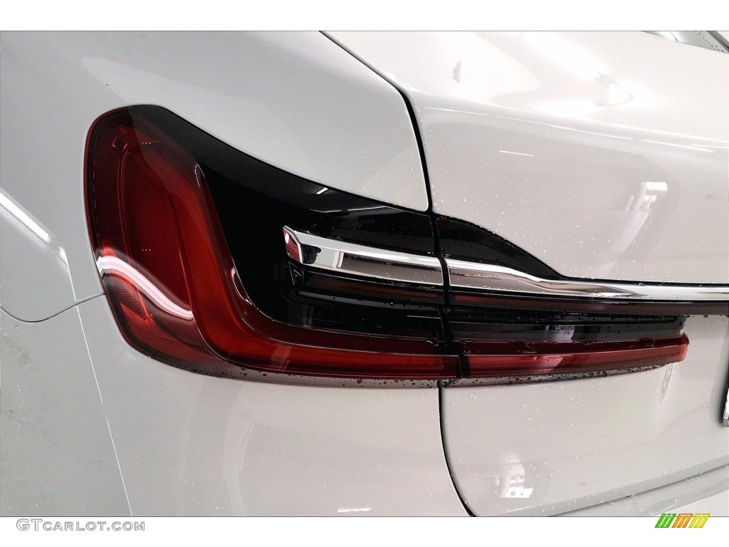 2021 7 Series 740i Sedan - Alpine White / Black photo #15