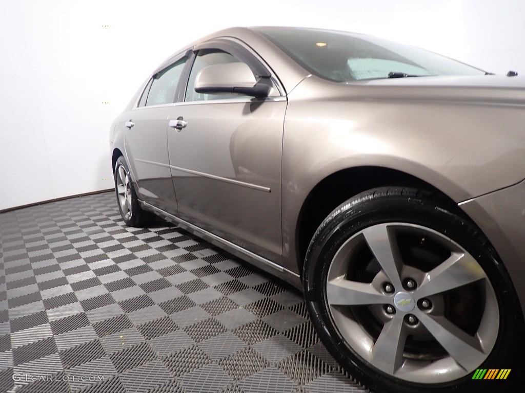 2012 Malibu LT - Taupe Gray Metallic / Ebony photo #3