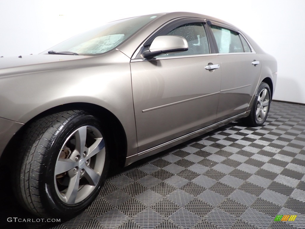 2012 Malibu LT - Taupe Gray Metallic / Ebony photo #9