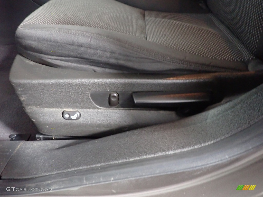 2012 Malibu LT - Taupe Gray Metallic / Ebony photo #22