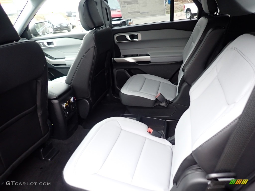 2021 Ford Explorer XLT 4WD Rear Seat Photo #140436724