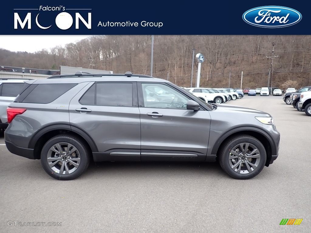 2021 Explorer XLT 4WD - Carbonized Gray Metallic / Light Slate photo #1