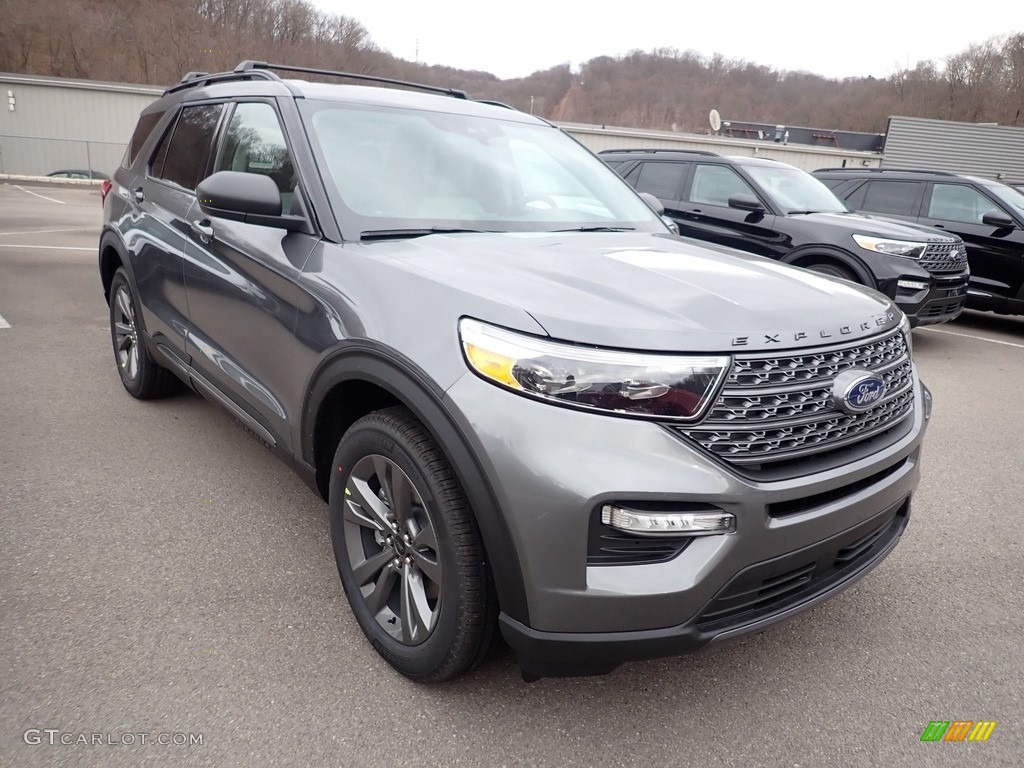 2021 Explorer XLT 4WD - Carbonized Gray Metallic / Light Slate photo #3