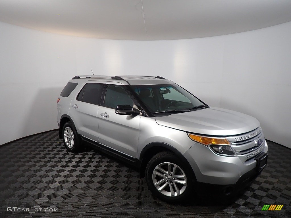 2015 Explorer XLT 4WD - Ingot Silver / Charcoal Black photo #2