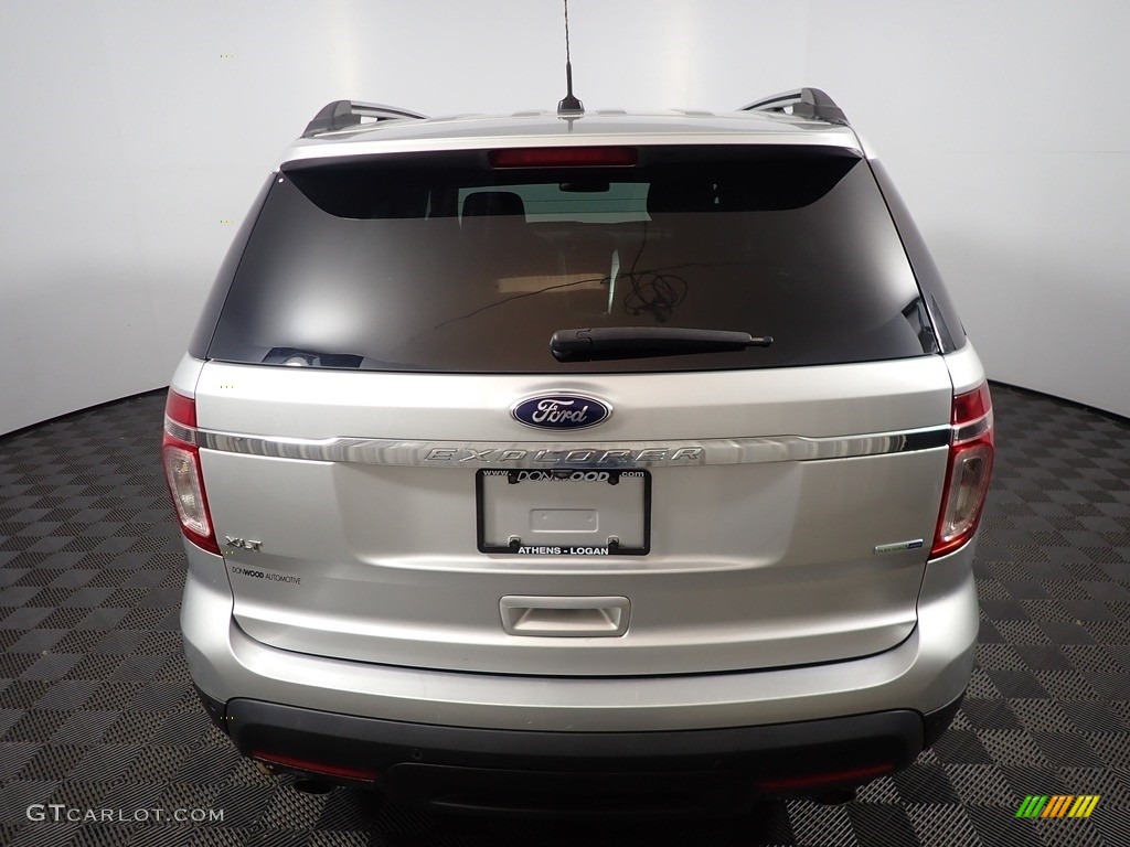 2015 Explorer XLT 4WD - Ingot Silver / Charcoal Black photo #12
