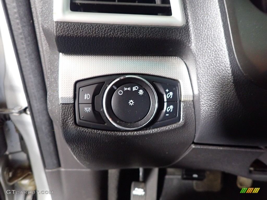 2015 Explorer XLT 4WD - Ingot Silver / Charcoal Black photo #29