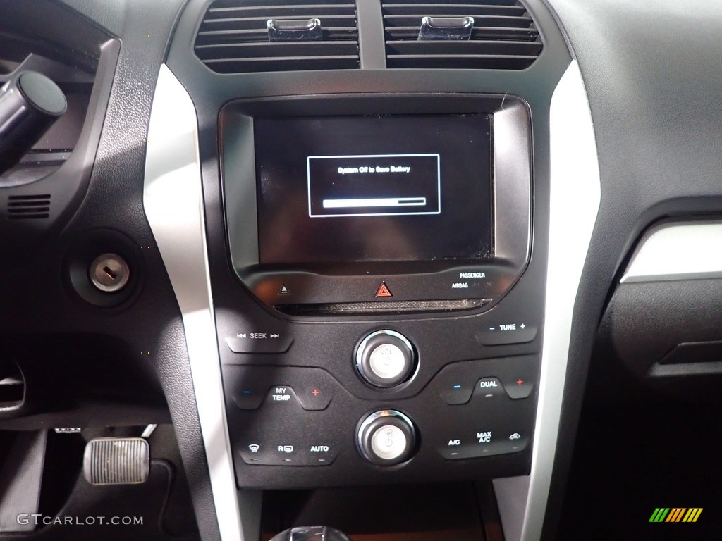 2015 Explorer XLT 4WD - Ingot Silver / Charcoal Black photo #30